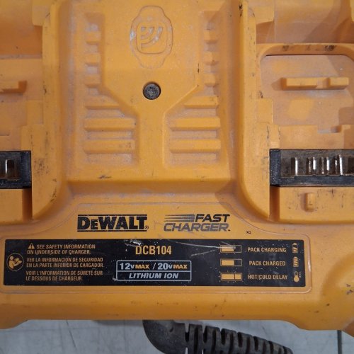DEWALT 4-PORT RAPID CHARGE MAX CHARGER - 12V/20V - YELLOW (MODEL: DCB104) image 4