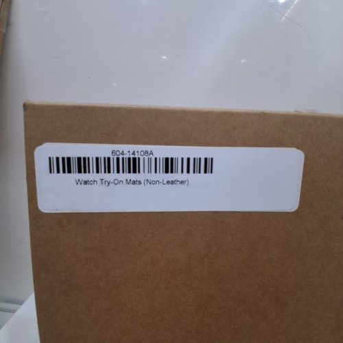 NON-LEATHER WATCH TRY-ON MAT - BROWN (ITEM: 604-14108A) image 2
