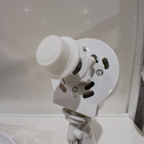 TOOLTECH 3-SPEED OSCILLATING DESK FAN - 12" - WHITE (MODEL: 100076) image 2