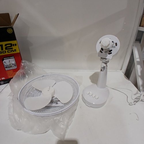 TOOLTECH 3-SPEED OSCILLATING DESK FAN - 12" - WHITE (MODEL: 100076) image 3