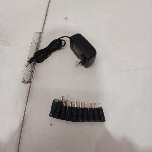 11PC AC POWER ADAPTER WITH INTERCHANGEABLE CONNECTOR TIPS image 3