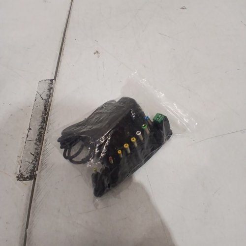 11PC AC POWER ADAPTER WITH INTERCHANGEABLE CONNECTOR TIPS image 6