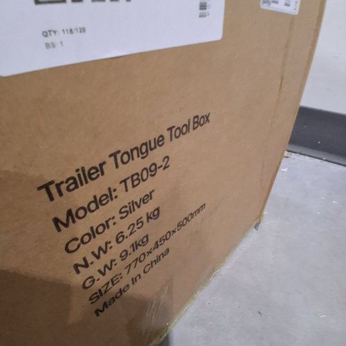 VEVOR ALUMINUM TRAILER TONGUE HEAVY DUTY STORAGE ORGANIZER BOX WITH LOCK & KEYS - 29" X 16" X 19" - SILVER (MODEL:TB09-2) image 2