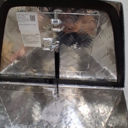 VEVOR ALUMINUM TRAILER TONGUE HEAVY DUTY STORAGE ORGANIZER BOX WITH LOCK & KEYS - 29" X 16" X 19" - SILVER (MODEL:TB09-2) image 4