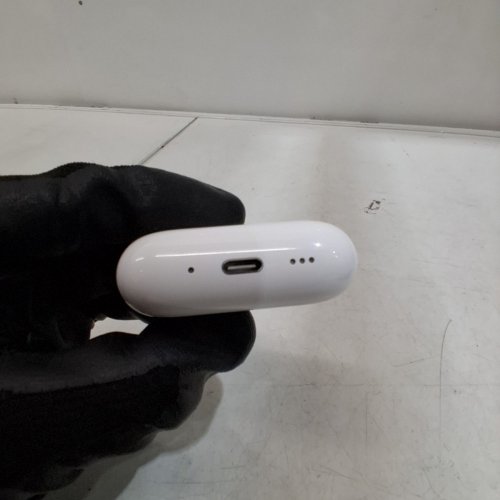 APPLE AIRPODS PRO WITH MAGSAFE CHARGING CASE (USB-C) (3ND GEN) - WHITE (MODEL: A3064) image 4