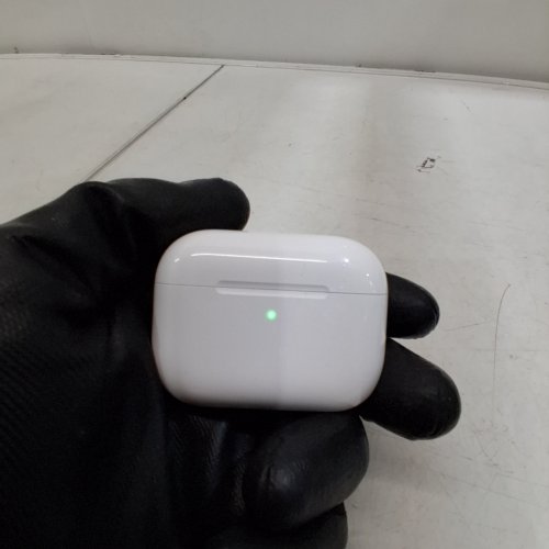 APPLE AIRPODS PRO WITH MAGSAFE CHARGING CASE (USB-C) (3ND GEN) - WHITE (MODEL: A3064) image 9