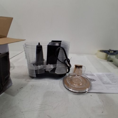 BLACK AND DECKER FRESH PREP ONE-TOUCH 3-CUP FOOD PROCESSOR- BLACK (MODEL:HC300BC) image 2