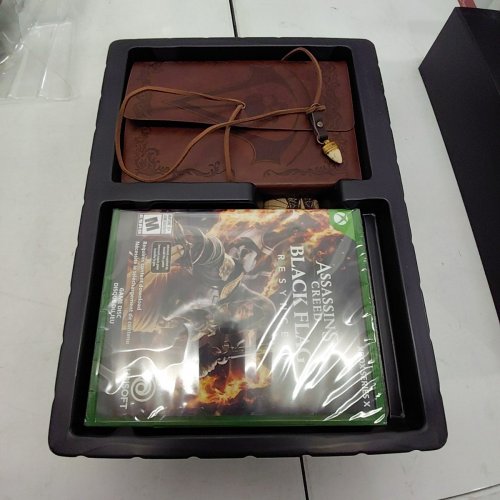 XBOX ASSASSIN'S CREED BLACK FLAG RESYNCED COLLECTOR'S EDITION image 4