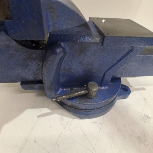 TECHTONGDA HEAVY DUTY ROTATABLE VISE BENCH DRILL - 8" - BLUE image 4