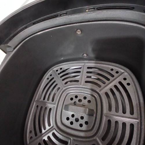 ZWILLING ELECTRICS AIR FRYER WITH 8 PROGRAMABLE SETTINGS - 4QT - BLACK (MODEL: 1024869) image 6