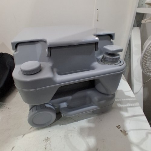 VEVOR PORTABLE TOILET FOR CAMPING, PORTA POTTY - 3.2 GAL WASTE TANK & 3.2 GAL FLUSH TANK - 330LBS MAX WEIGHT CAPACITY - GRAY (MODEL:‎AIRPUMP10L) image 4