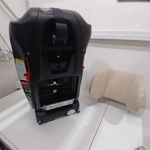 CLEK FOONF CONVERTIBLE REAR-TO-FRONT FACING SAFETY CAR SEAT - LATTE ZIIP (MODEL: FO19C1) image 6