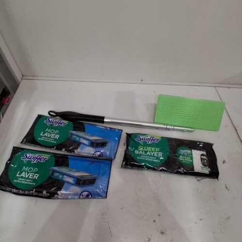 SWIFFER SWEEP + MOP DELUXE KIT EXTENDABLE MOP WITH WET AND DRY CLOTHS - GREEN/BLACK image 2
