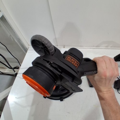 BLACK+DECKER CORDLESS STRING TRIMMER - 2 SPEED - 20V MAX - 12" - ORANGE/BLACK (MODEL: LST522) image 3