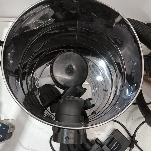AMAZON BASICS SHOP WET/DRY VACUUM 6GAL-STAINLESS STEEL image 4