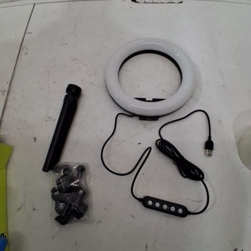 ONN. BLUETOOTH RGB RING LIGHT WITH 20 LIGHT MODE SETTINGS - 8" - BLACK image 3