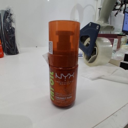 NYX FAT OIL GLITTER BODY OIL - 2.3 OZ / 70 ML - CARAMELT MAMI image 3