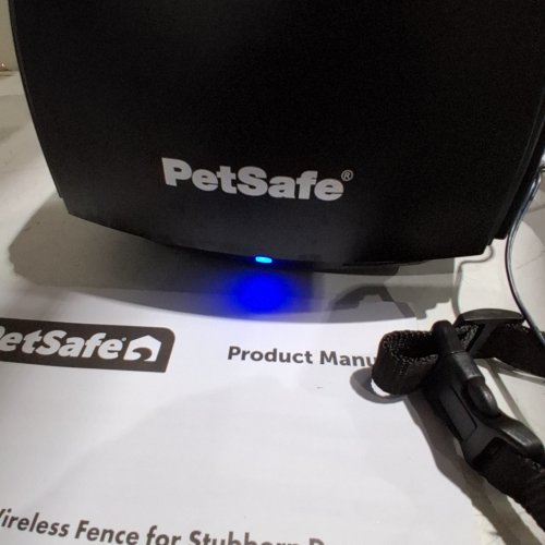 PETSAFE STAY & PLAY WIRELESS PET FENCE WITH TRANSMITTER AND RECHARGEABLE COLLAR - COVERS CIRCULAR AREA UP TO 3/4 ACRE - BLACK (MODEL: RFA-554/PIF00-15001) image 2