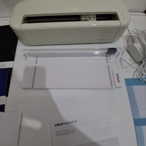 CRICUT EXPLORE 5 CUTTING MACHINE - BEIGE (MODEL: CXPL204C) image 6