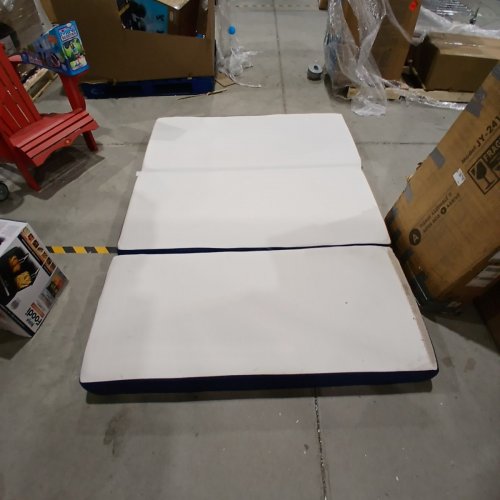 FOAM TRI-FOLD MATTRESS - QUEEN - 58" X 78" X 6" - WHITE / BLUE (ITEM: MG-SZD6-IN01) image 3