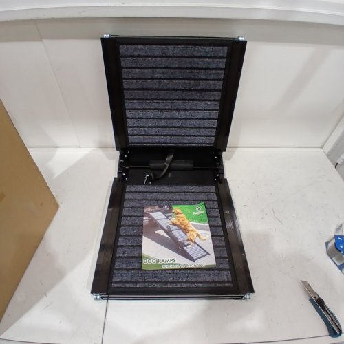 SNAGLEPAW FOLDING DOG RAMP - 67" X 17" - BLACK/GREY image 3