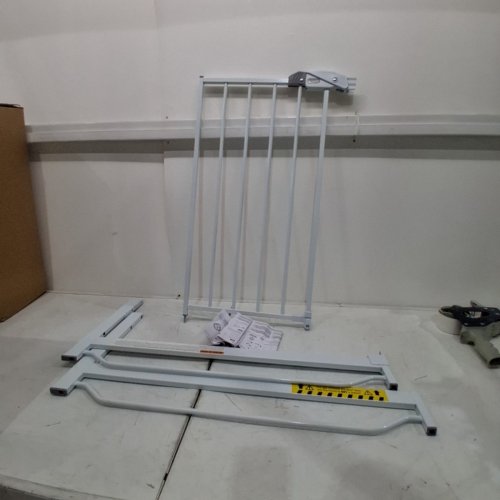 REGALO EASY STEP SAFETY GATE - 29"- 38.5" - WHITE (MODEL : 1160-DS) image 2