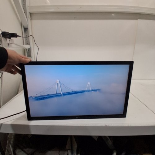 LG MONITOR U4 - 120HZ - 22" - BLACK (MODEL: 22U403A) image 2