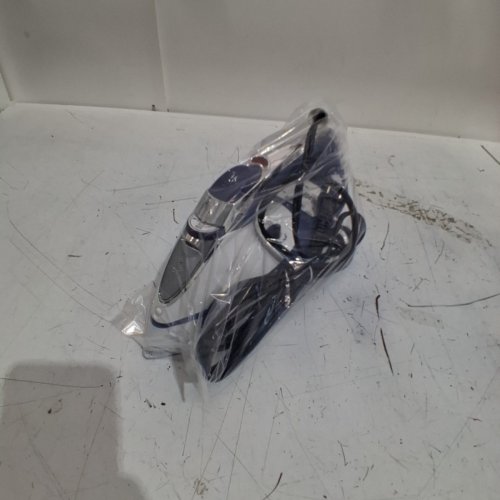 BLACK + DECKER STEAM ADVANTAGE IRON - WHITE / NAVY (MODEL : 30113914) image 6