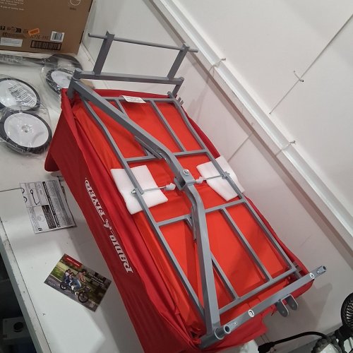 RADIO FLYER 3-IN-1 EZ FOLD WAGON image 5