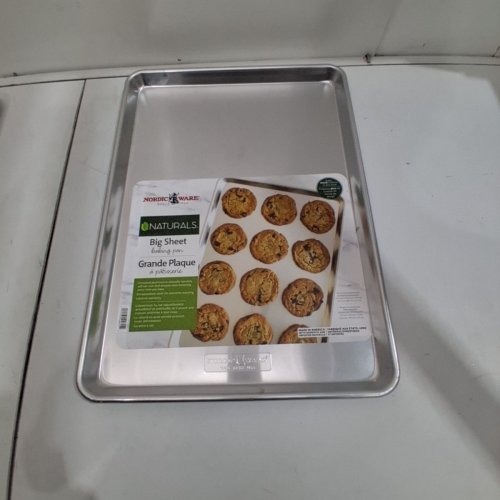 NORDICWARE NATURALS BIG SHEET ALUMINUM RECTANGULAR BAKING PAN - 21" X 15" X 1" - SILVER image 3