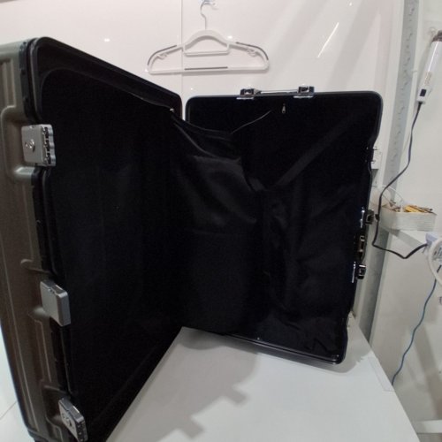 2PC KRUTE ZIPPERLESS CHECKED ALUMINUM FRAME PC HARDSHELL LUGGAGE SUITCASE SET WITH USB PORT & TSA LOCK - 20"/28" - GREY (MODEL:KT8888-U/KT8888-PC) image 3