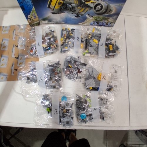 930PC LEGO STAR WARS THE RAZOR CREST BUILDING SET (MODEL: 75447) image 4