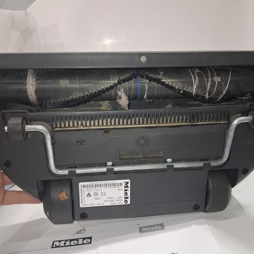 MIELE ELECTRO PLUS VACUUM FLOOR HEAD - 120 V, 1.65A - BLACK (MODEL: SEB 228) image 4