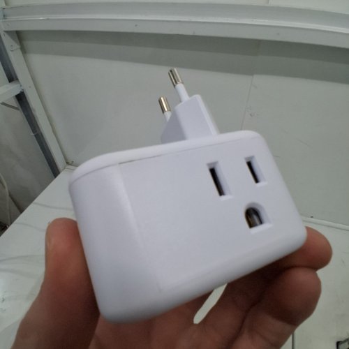 ADDTAM USB TRAVEL ADAPTER - WHITE (MODEL: AD3UT) image 4