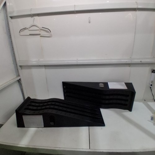 2PK AMAZON BASICS AUTOMOTICE / CAR LOADING RAMP - 3250LBA MAX PER RAMP - BLACK (MODEL : TD090343) image 2