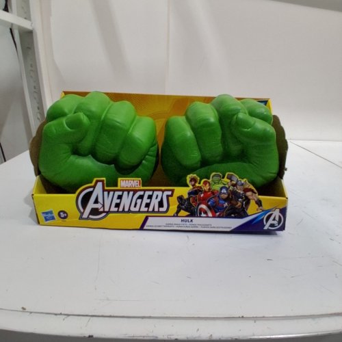 MARVEL AVENGERS HULK GAMMA SMASH FOAM FISTS image 3