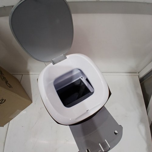 LITTER GENIE PAIL STYLE CAT LITTER WASTE DISPOSAL SYSTEM - WHITE/GREY (MODEL: 00666594210890) image 3