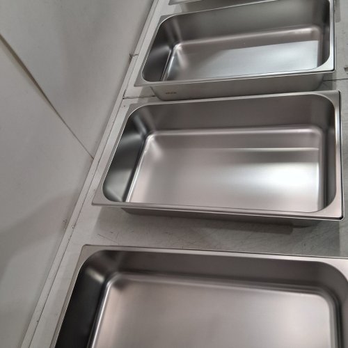 8PC DEEP STEAM TABLE PANS WITH LIDS - 13L - 21" X 12" - STAINLESS STEEL image 5