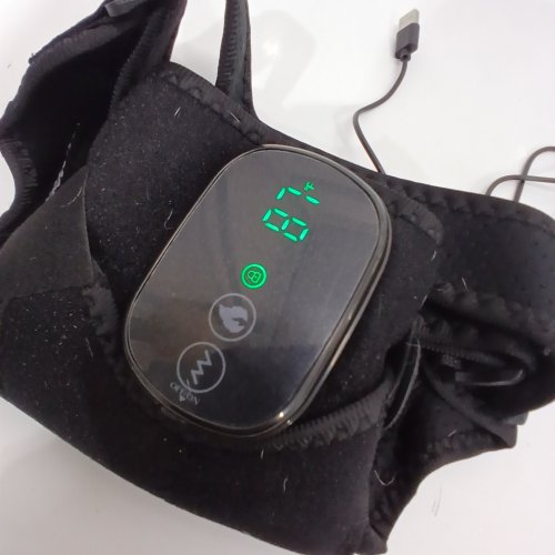 CORDLESS HEATED SHOULDER WRAP - ONE SIZE FITS MOST - BLACK image 2
