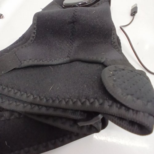 CORDLESS HEATED SHOULDER WRAP - ONE SIZE FITS MOST - BLACK image 4