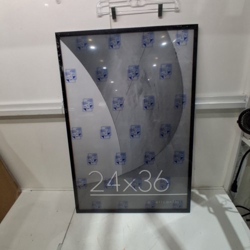 AMERICAN FLAT PICTURE FRAME WITH POLISHED PLEXIGLASS - 24X36 - WHITE image 2
