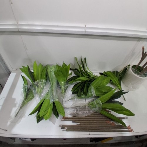 OAKRED ARTIFICIAL DRACAENA TREE WITH PLANTER - 6.8FT - NATURAL/WHITE image 4