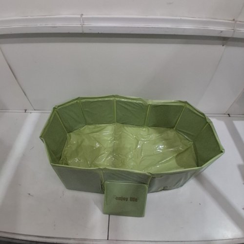 COLLAPSIBLE BABY BATHTUB WITH SIDE DRAIN PLUG - 17.7" X 29.5" - GREEN image 4