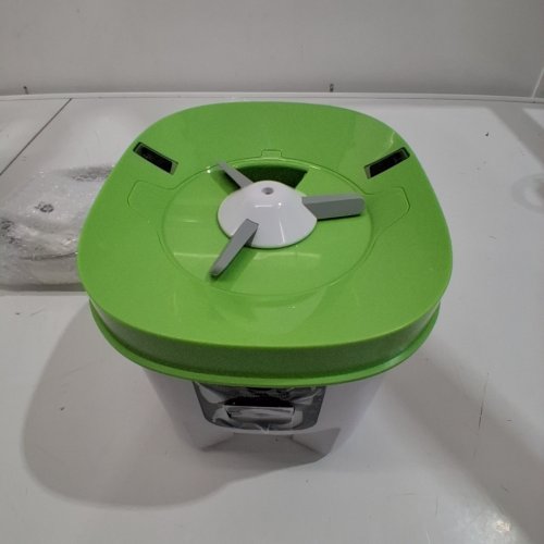 PET YUPOSL AUTOMATIC FEEDERS WITH CAMERA - 5G WIFI APP CONTROL 1080 HD VIDEO WITH NIGHT VISION, 2-WAY AUDIO - WHITE (MODEL: YPF05) image 2