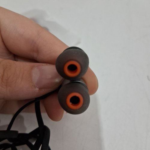 JBL TUNE 310C WIRED HEADPHONES WITH FLAT CABLE AND 3 BUTTON REMOTE AND MICROPHONE - USB-C - BLACK image 3