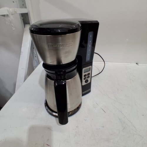 BLACK AND DECKER THERMAL CARAFE PROGRAMMABLE COFFEE MAKER - 12 CUP CAPACITY - STAINLESS STEEL (MODEL: CM2046SC) image 3
