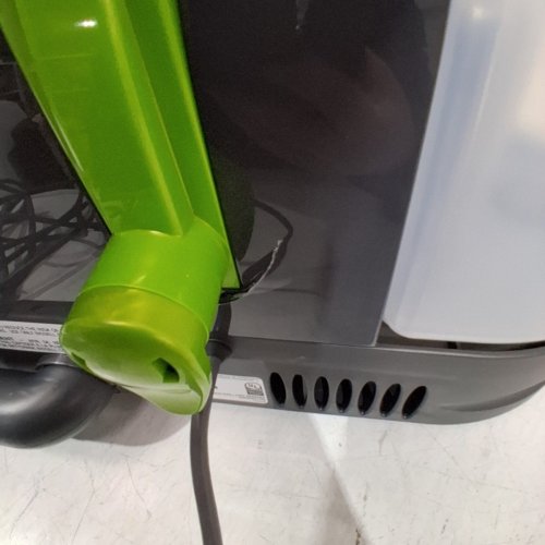 BISSELL LITTLE GREEN PORTABLE CARPET & UPHOLSTERY CLEANER - 48OZ TANK - GREEN/BLACK (MODEL: 14006) image 3