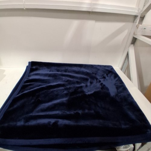 ROYAL VELVET PLUSH THROW BLANKET - 60 " X 70" - BLUE (MODEL: 1796305) image 2