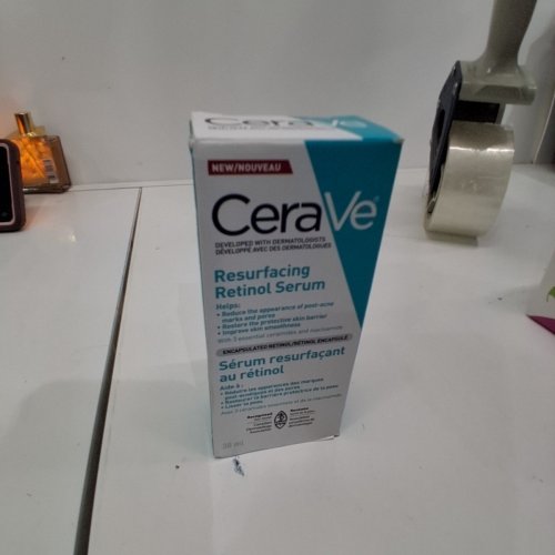 CERAVE RESURFACING RETINOL SERUM FOR POST ACNE MARKS AND SKIN TEXTURE - 30ML image 3