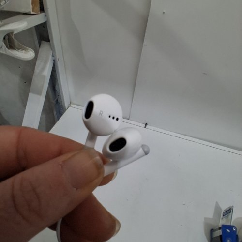 USB-C WIRED EARBUDS/HEADPHONES WITH MIC - WHITE image 3